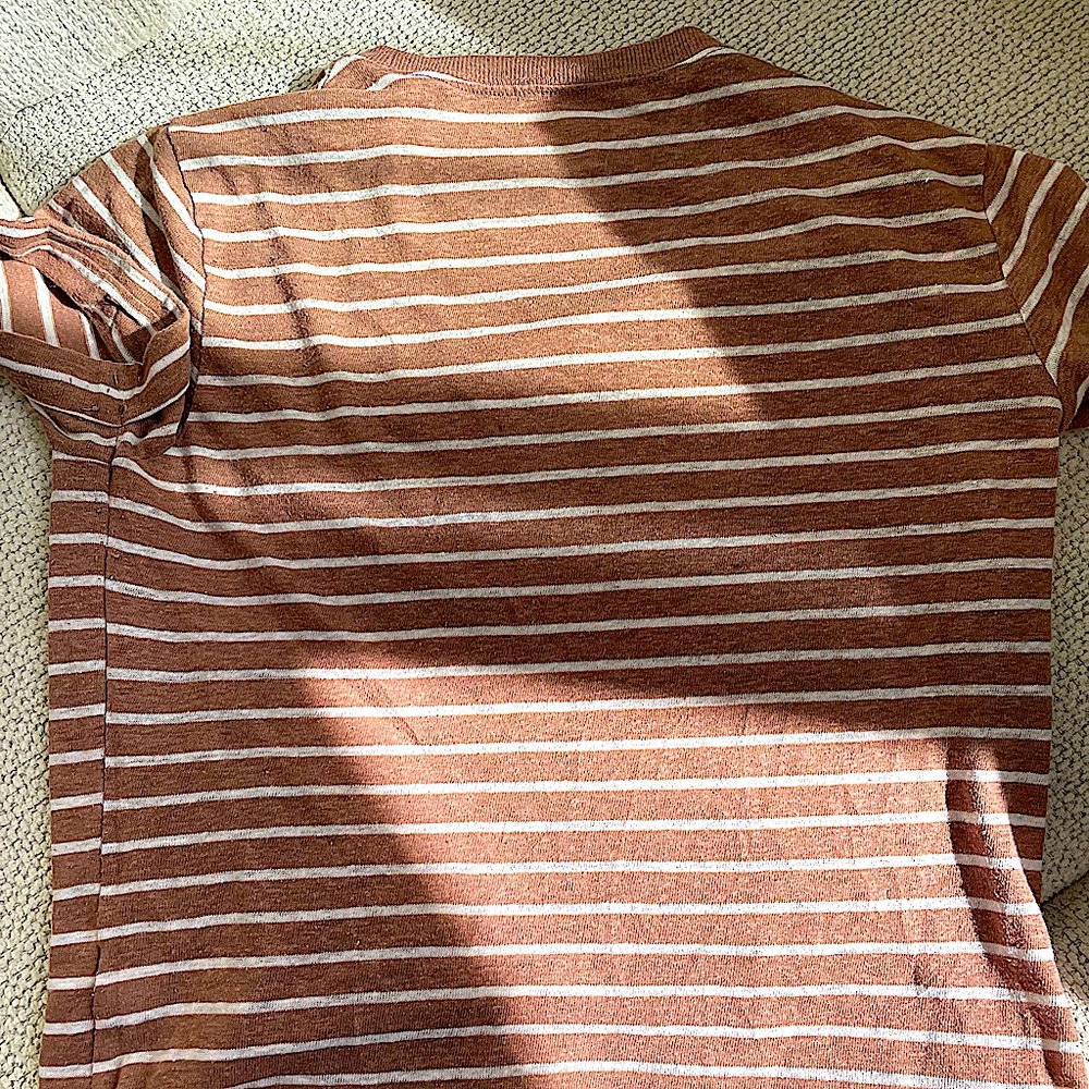 Maroon, and size S.